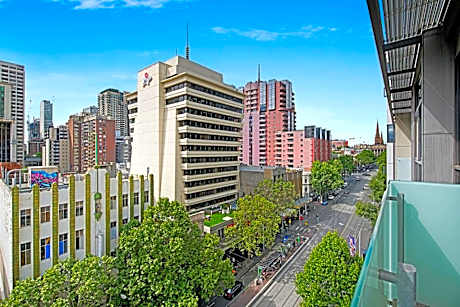 Melbourne CBD Central Apartment Hotel Official