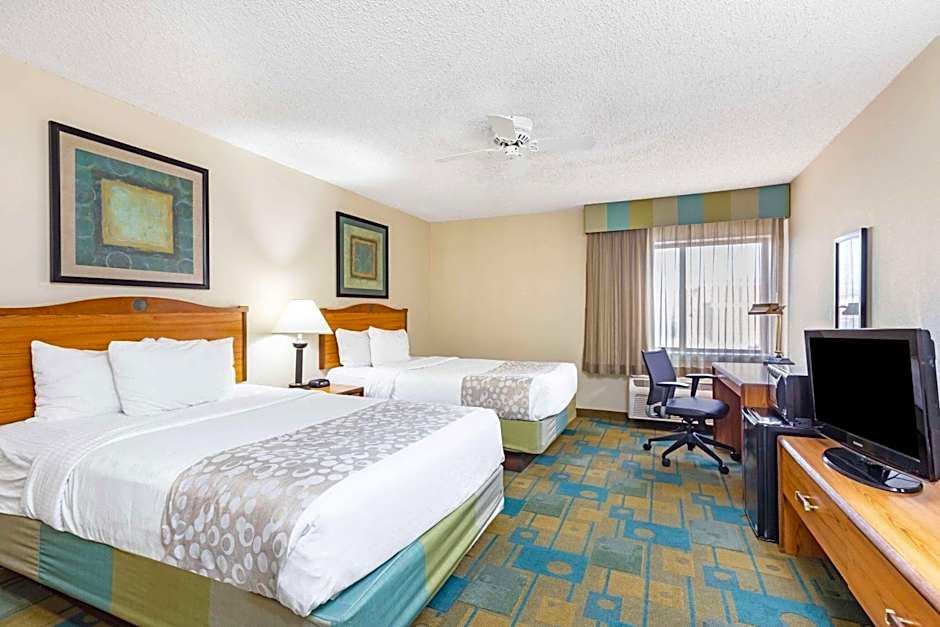 La Quinta Inn & Suites by Wyndham El Paso East