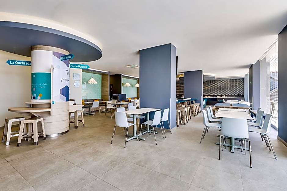 One Acapulco Costera