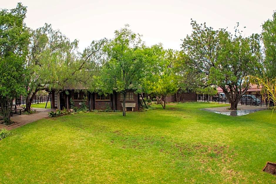 Horseshoe Inn and Conference Center