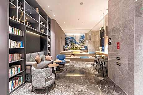 Atour Hotel Zhengzhou East Railway Station No.8 Street