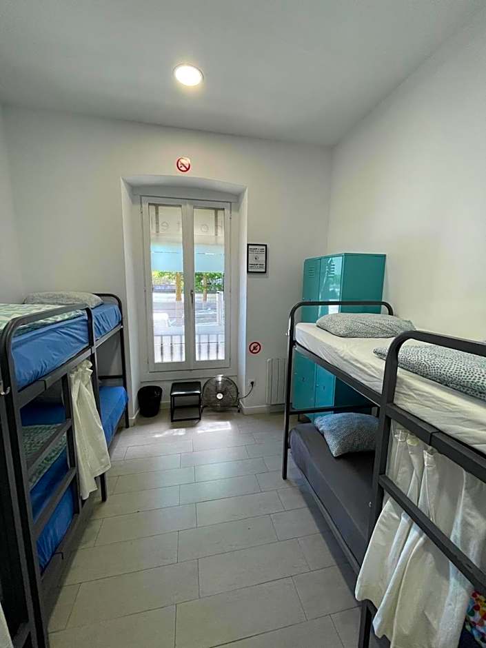 Downtown River Hostel