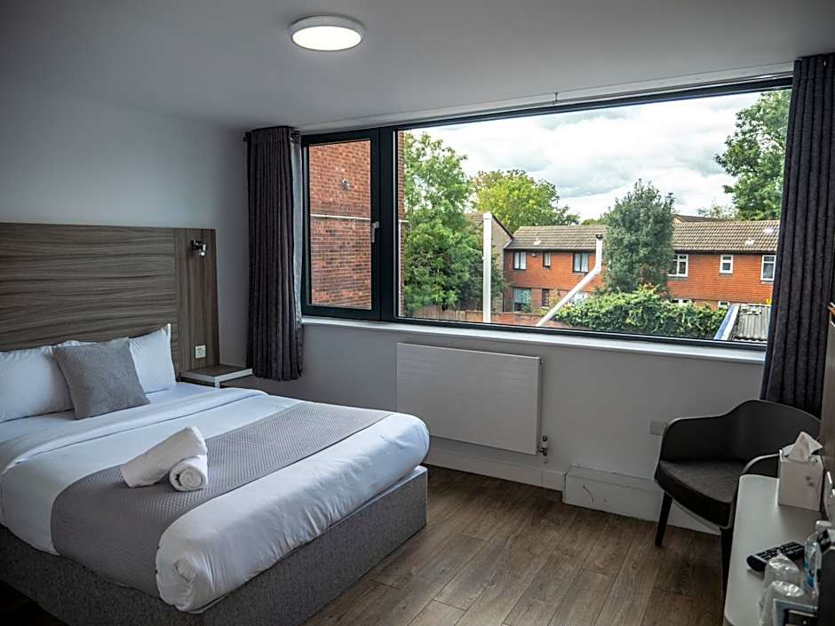 Sky Nights Hotel London Heathrow