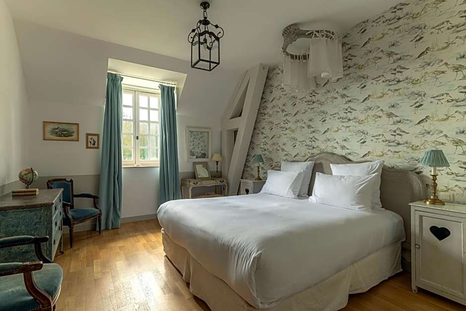 Le Chateau D'Etoges - Les Collectionneurs