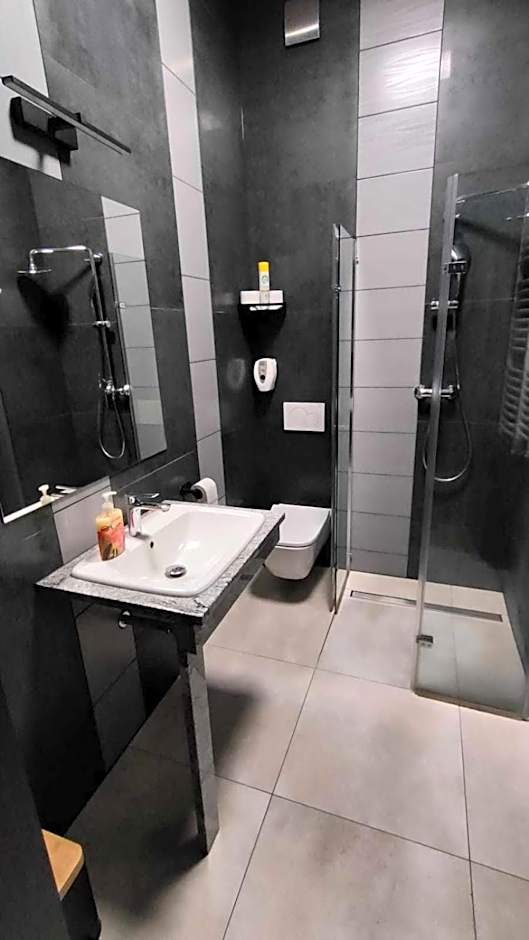 Baza noclegowa Mistral