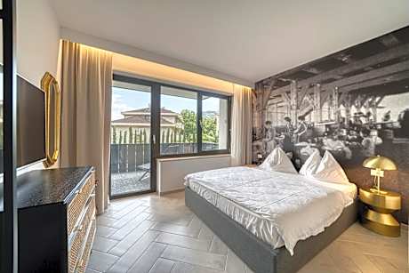 Gold Double Room