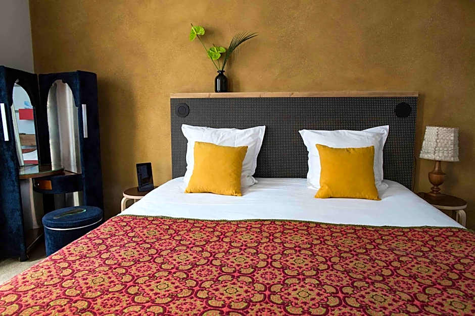 Hotel La Nouvelle Republique