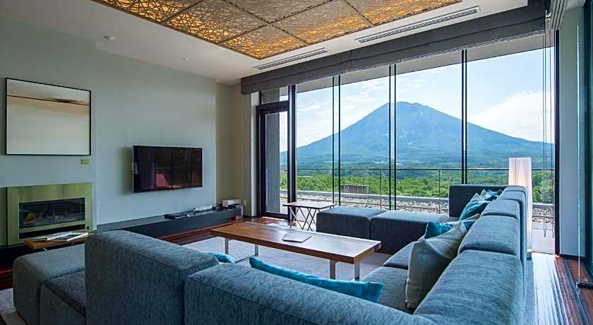 AYA Niseko