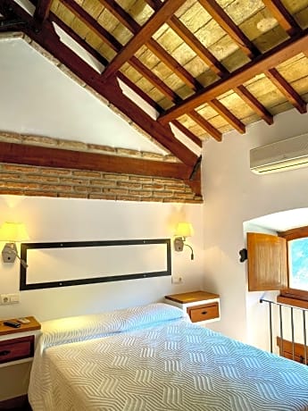 Duplex Room with view to Caminito del Rey