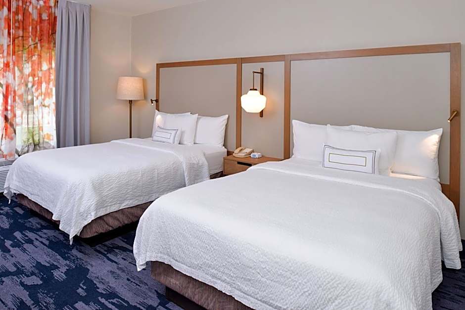 Fairfield Inn & Suites by Marriott Arlington Near Six Flags