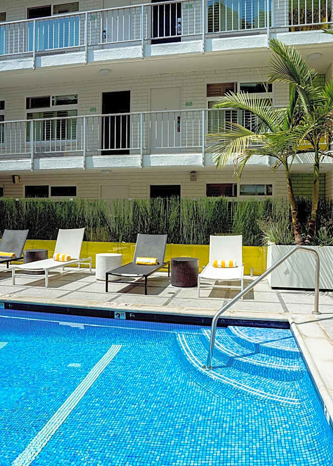 The Hollywood Franklin Hotel near Universal Studios