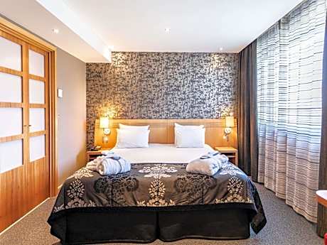 Classic Room with 1 Double Bed &amp; Sofa