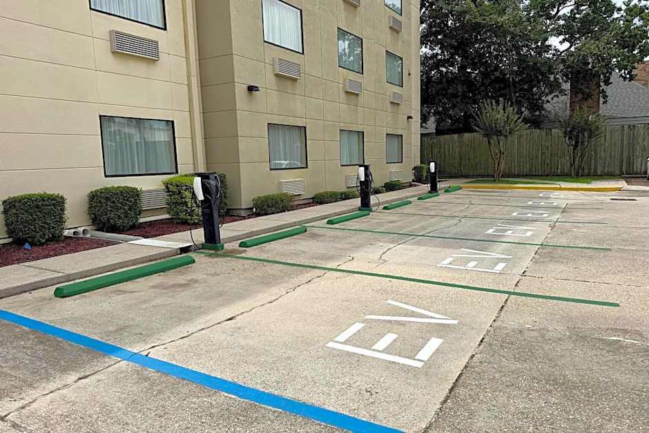 Comfort Inn & Suites Covington - Mandeville
