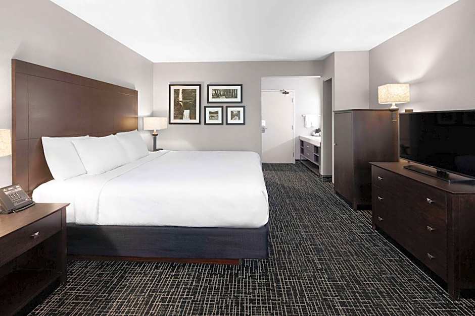 La Quinta Inn & Suites by Wyndham Sheboygan