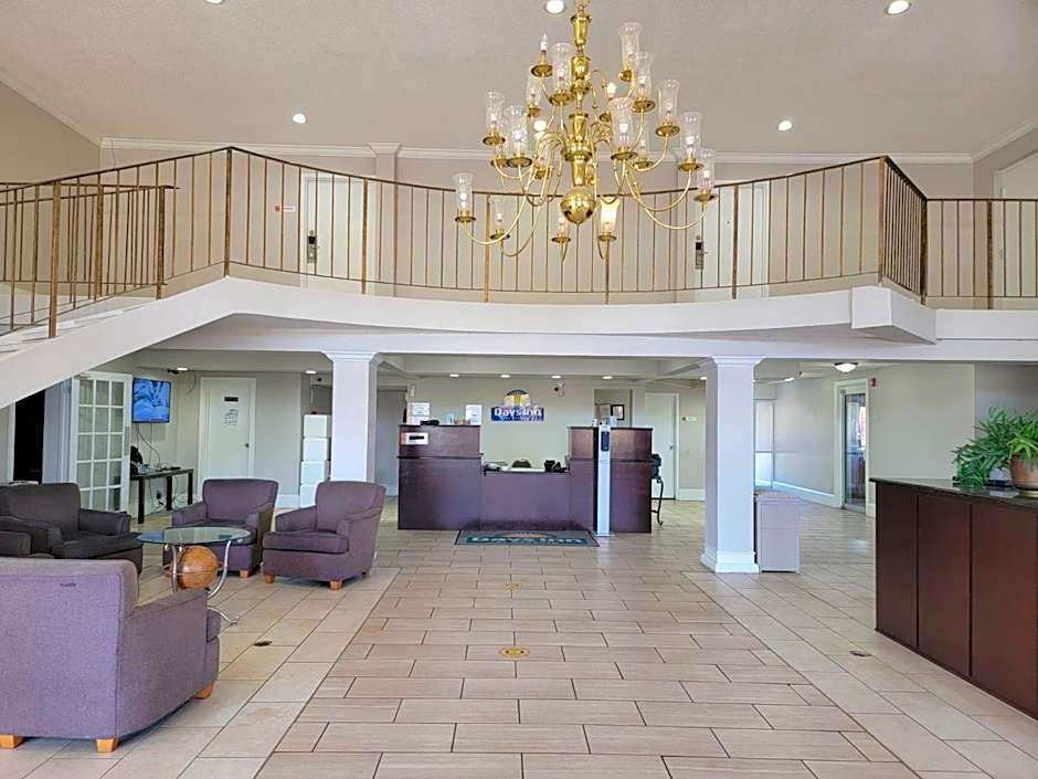 Executive Inn & Suites