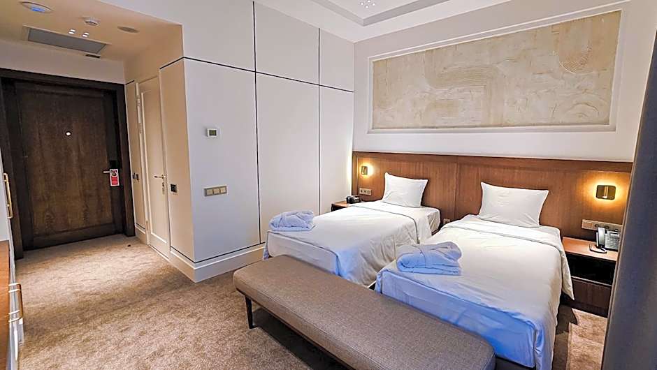 Grand Tien Shan Hotel