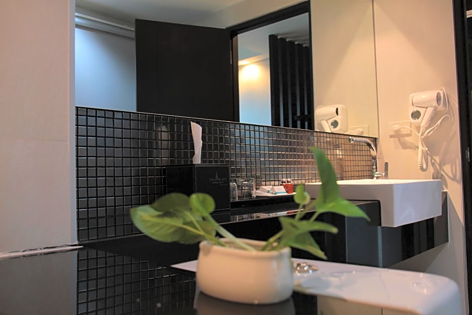 Inn Place Serviced Residence