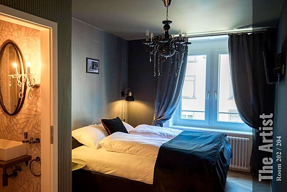 The Henry Self Check-In Guesthouse