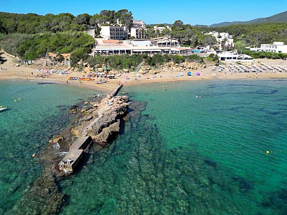 Invisa Hotel Club Cala Blanca