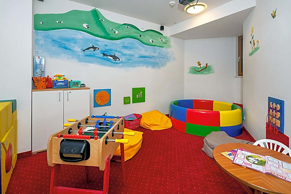 Apart-Hotel Aurora Fiss