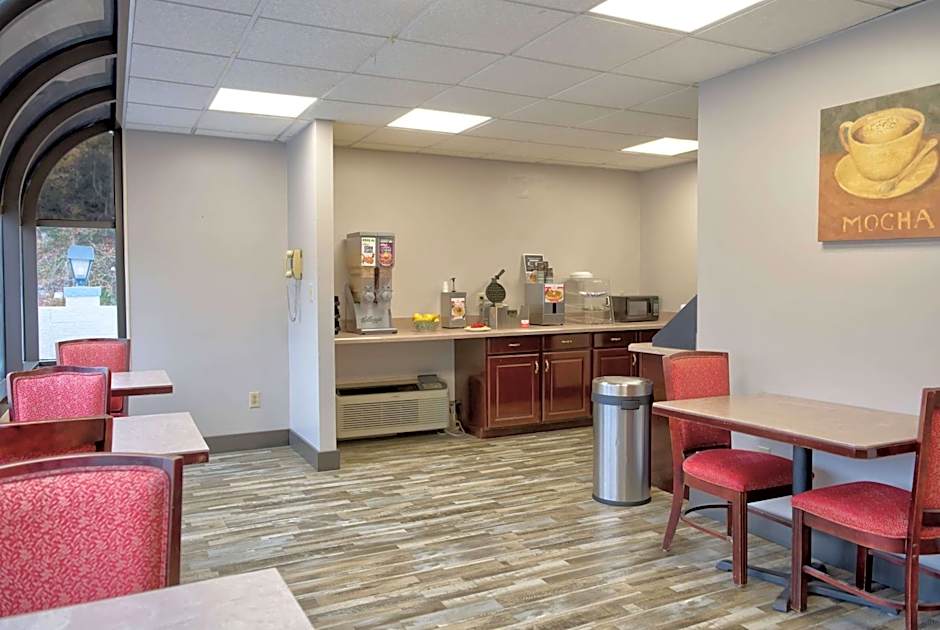 Days Inn by Wyndham Harriman