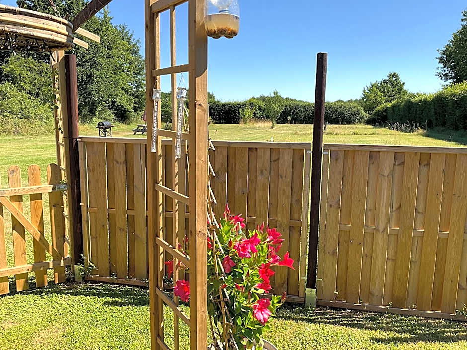 Le Jardin de Rose 24 FEUILLEBERT Romagne 86700