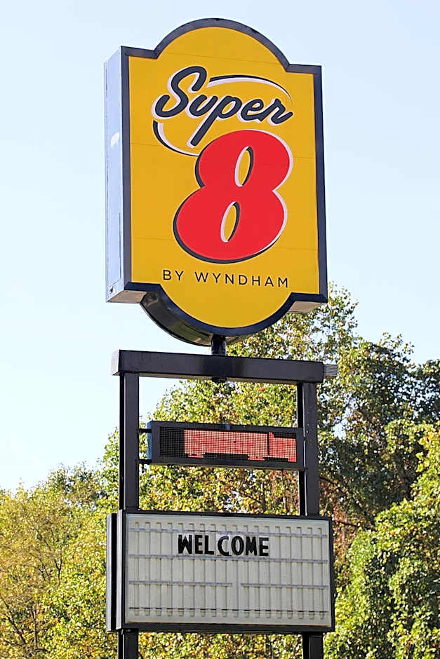 Super 8 by Wyndham Marion NC