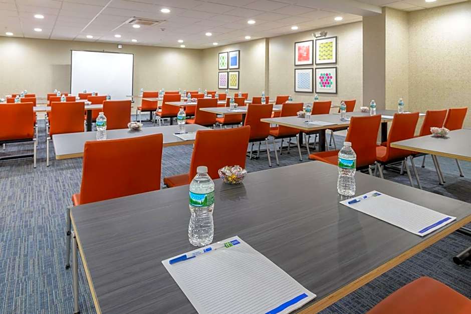 Holiday Inn Express Southington By IHG