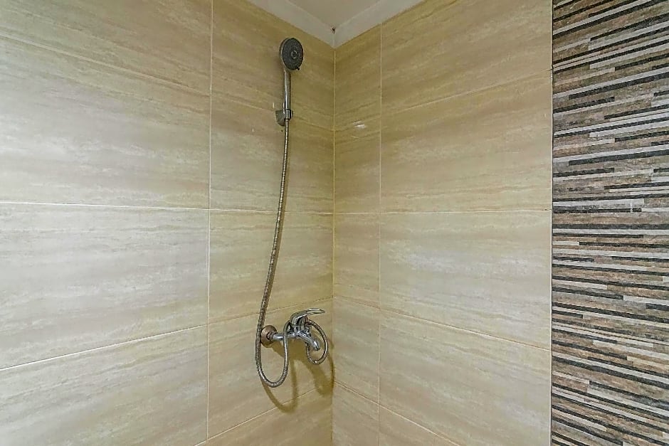 RedDoorz Plus near Sepinggan Airport 3 Balikpapan