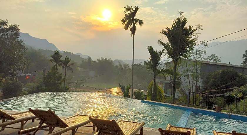 Mai Chau Sunset Boutique Hotel