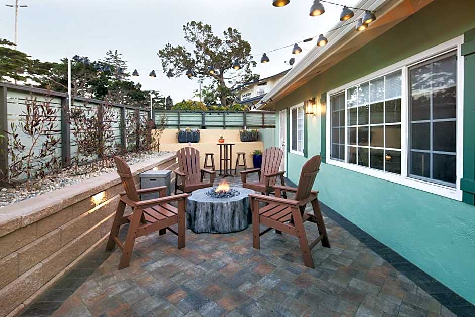 Photo 1 of 33 of Villa Franca Inn