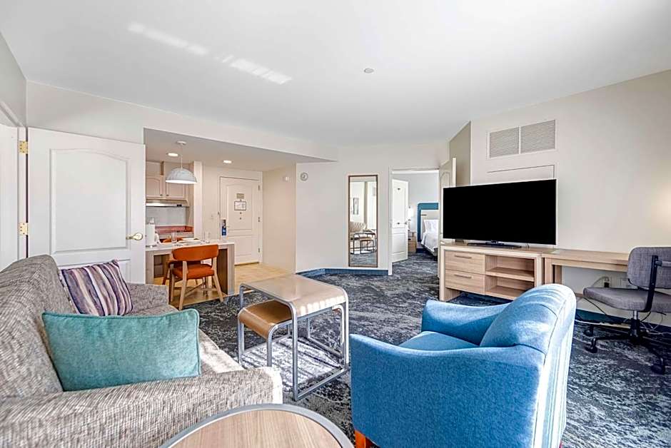 Homewood Suites By Hilton East Rutherford