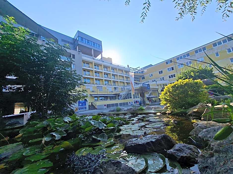 NOVAPARK Flugzeughotel Graz