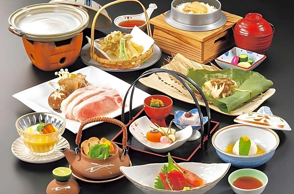 KAMENOI HOTEL KITSUREGAWA