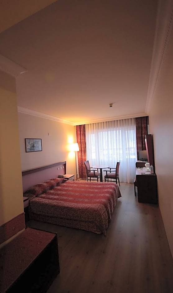 Hotel Eken Prestige