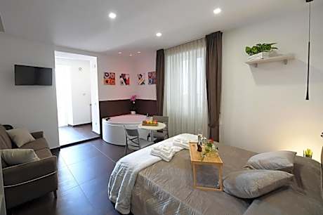 Double Room with Spa Bath