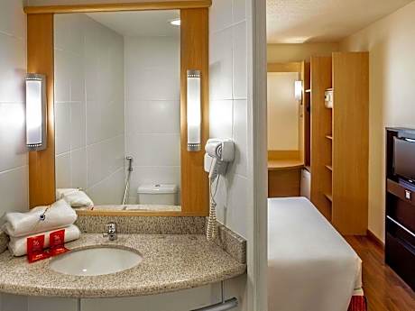 Double Room with Extra Child Bed