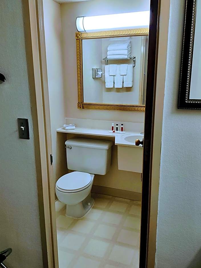 Ramada by Wyndham Albert Lea