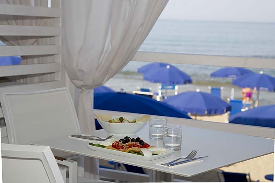 La Pineta Hotel Beach & Spa