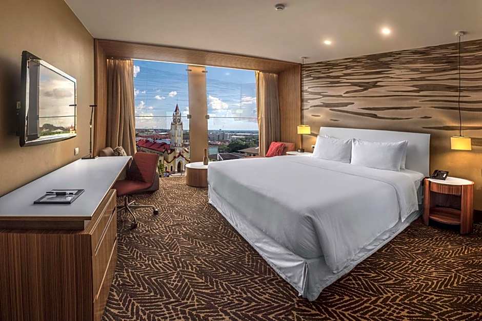 DoubleTree By Hilton Iquitos