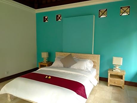 Deluxe Double Room with Bath