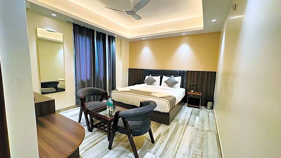 Raksha Suites & Banquet Greater Noida