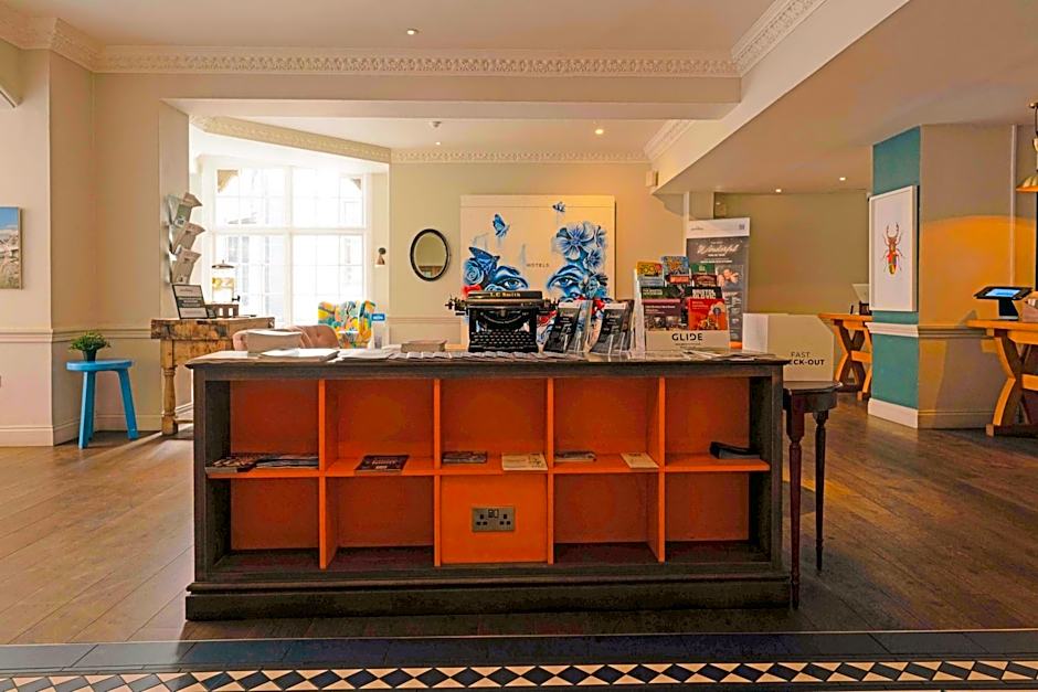 Bristol Grand Hotel By Sunday