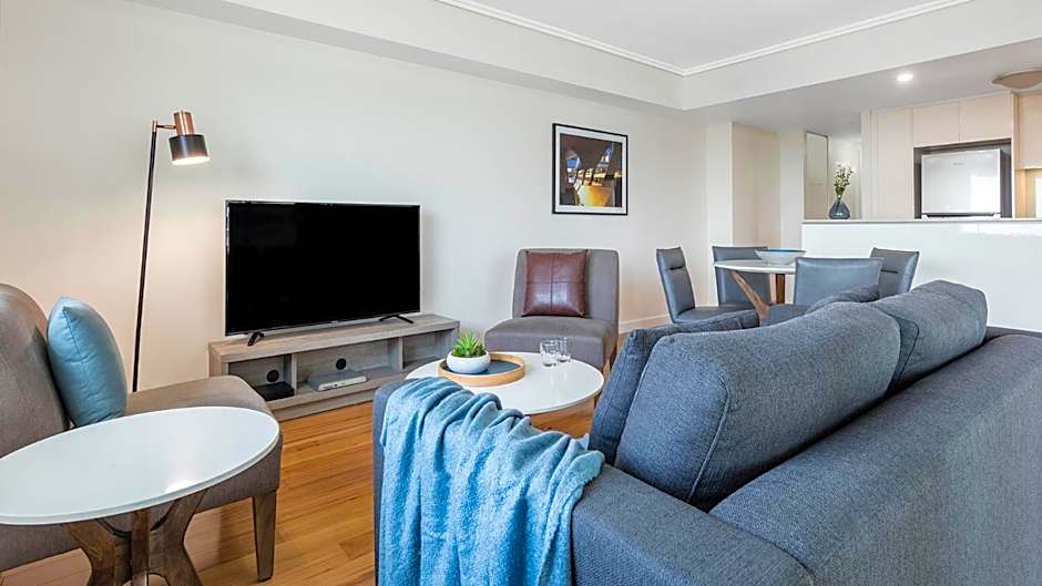 Oaks Brisbane Casino Tower Suites