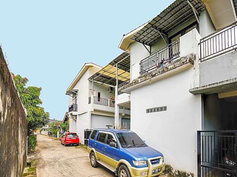 OYO Life 92046 Garuda Residence