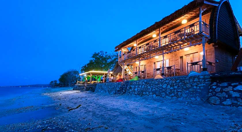 The Dewi Sun Sun Suite