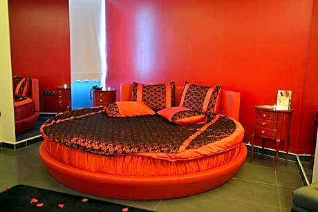 Executive Honeymoon Room