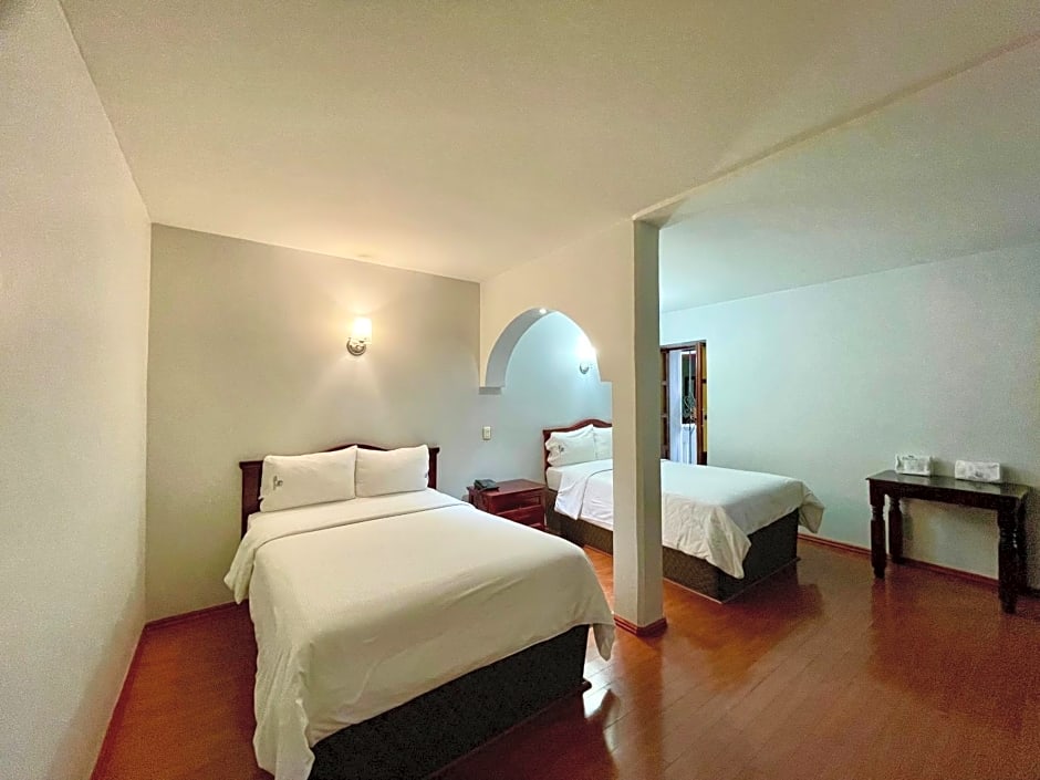 Hotel Puebla Plaza