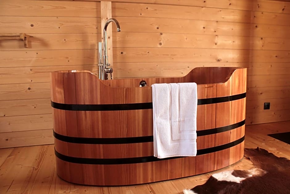 Shanti Lac Cabanes gîtes insolites et espace bien-être Bordeaux