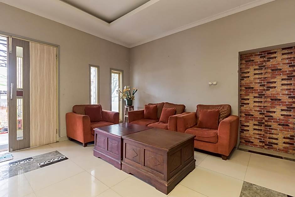 Urbanview Hotel Anggrek Puncak by RedDoorz